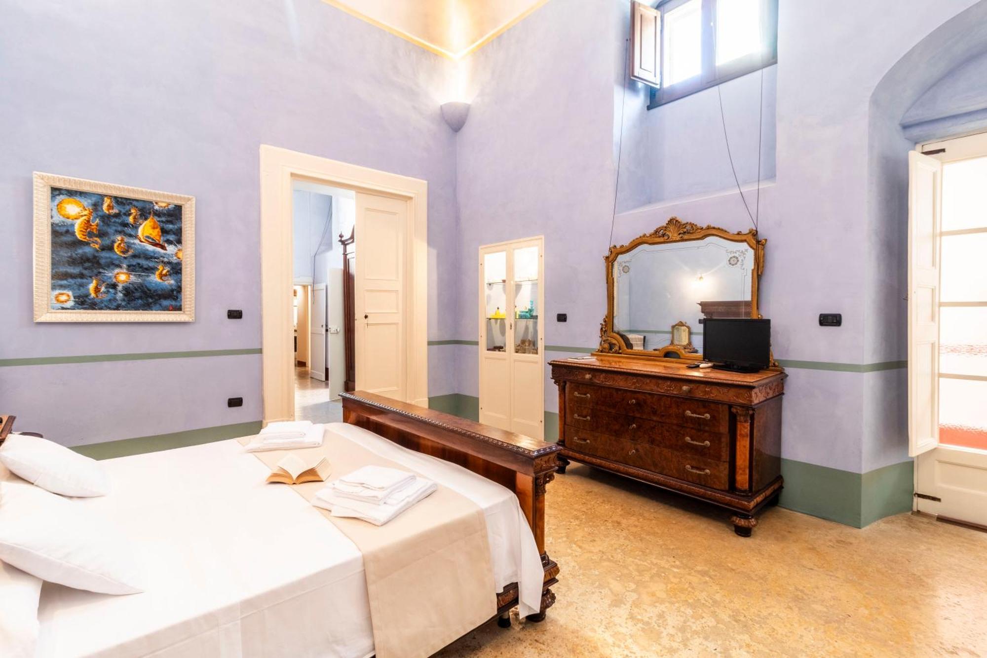 Palazzo Insula Couette-café Gallipoli